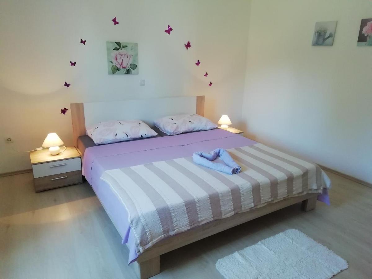 Vacation Home Katarina 宁 外观 照片