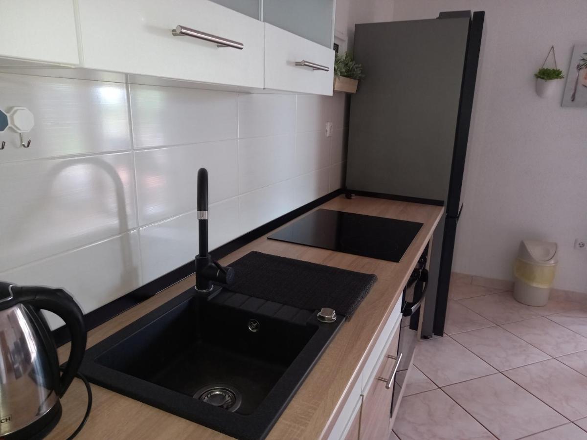 Vacation Home Katarina 宁 外观 照片